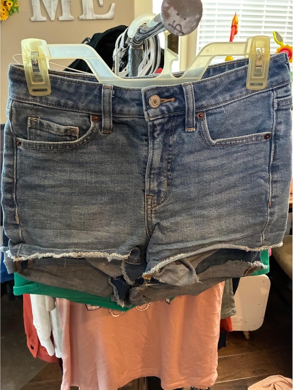 Old Navy OG Straight denim shorts size 2